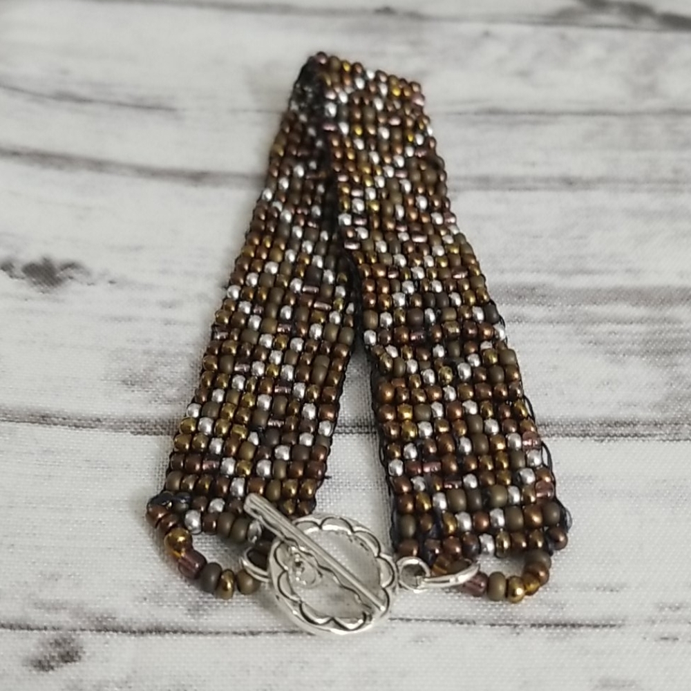 Brown, silver loom beaded bracelet - Picture 8 of 8